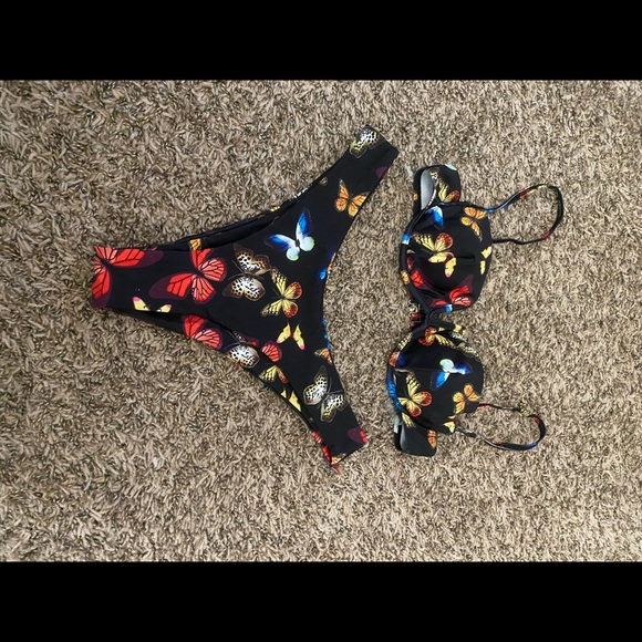 Black butterfly bikini - Picture 3 of 5